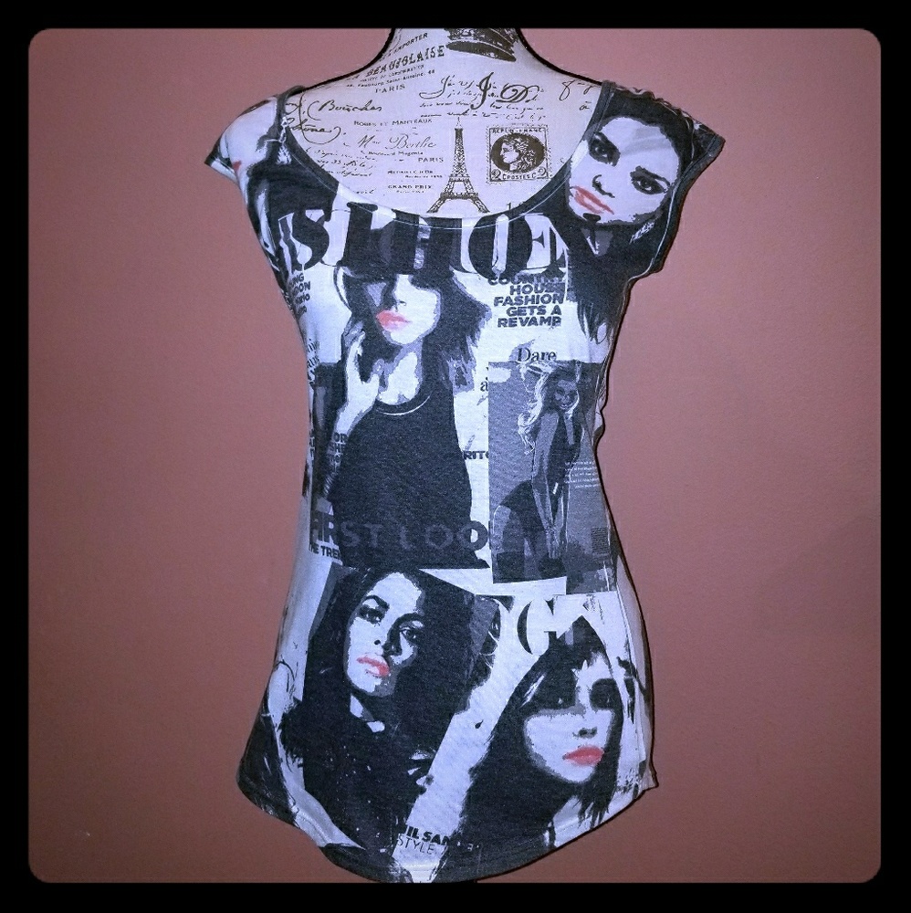 Rue 21 Chic  graphic  tee